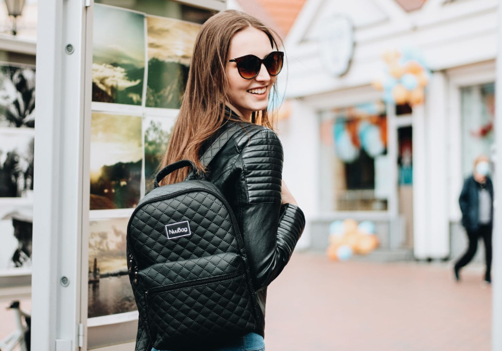 rucksack-schwarz-damen-140dri-1.jpg